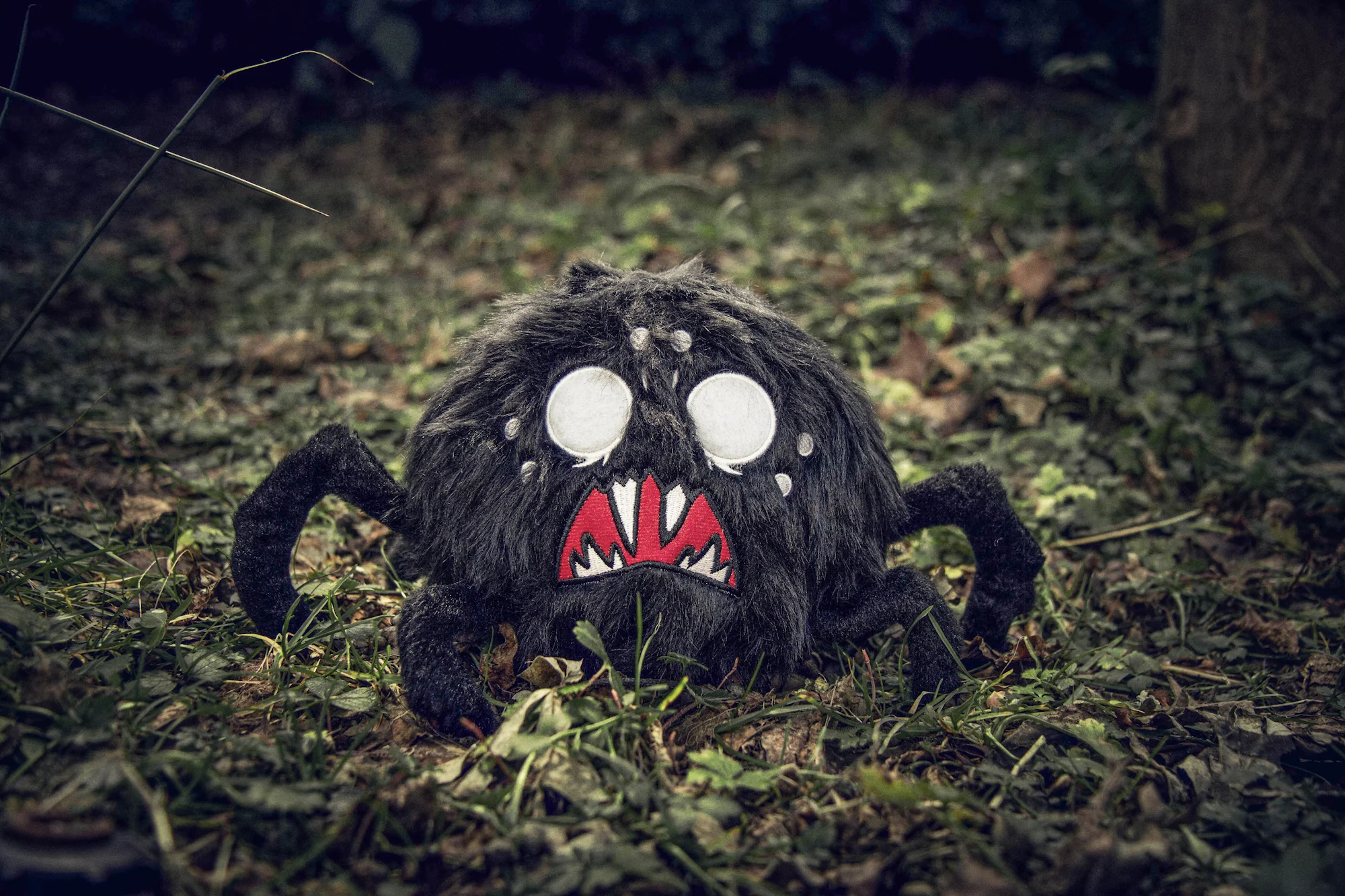 Don't Starve: Spider Plush (Black) V2.0 - Image 6